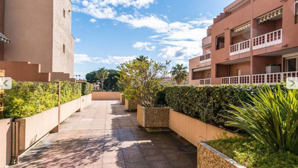 Regina - Victoria Apartment Sainte-Maxime Exterior photo